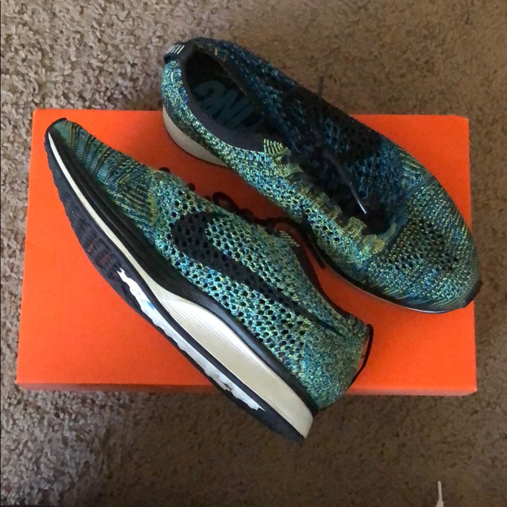 Nike Flyknit Racer
